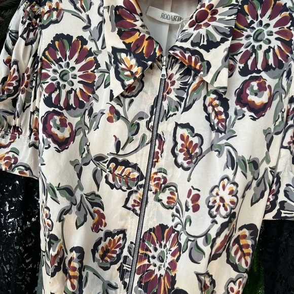 Rodarte White and Burgundy Floral Print Silk Charmeuse Blouse with Collar | FW16 - Picture 9 of 16